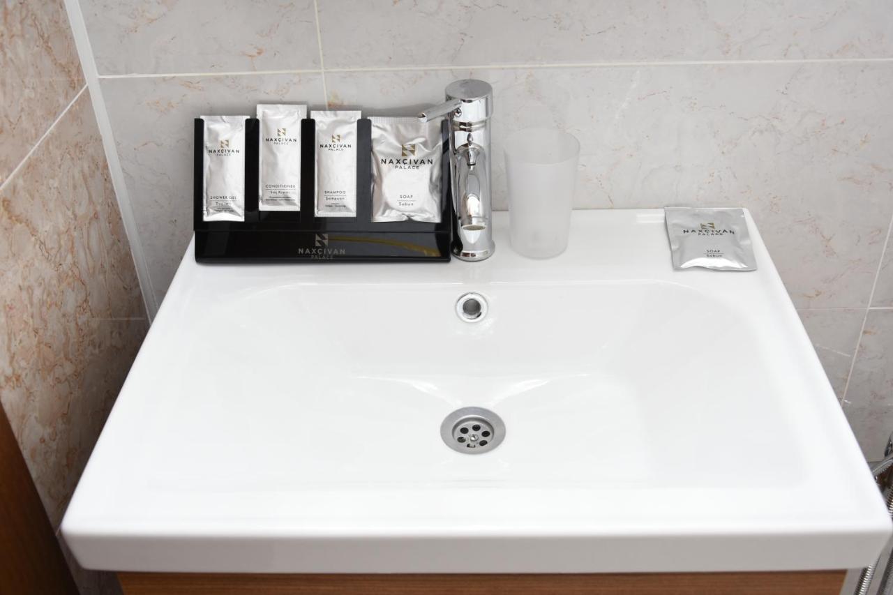 Naxcivan Palace Hotel Xetai Ngoại thất bức ảnh